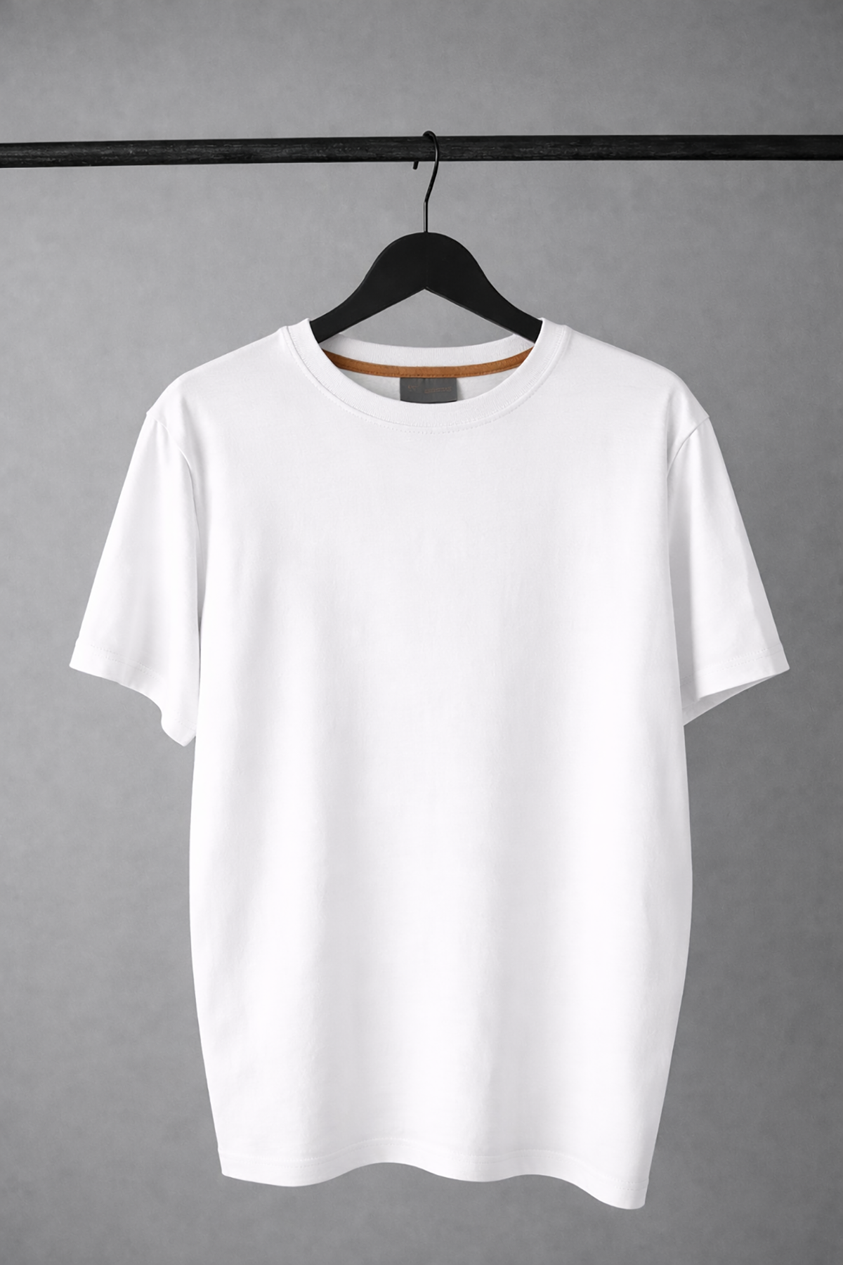 The standard crew neck in white