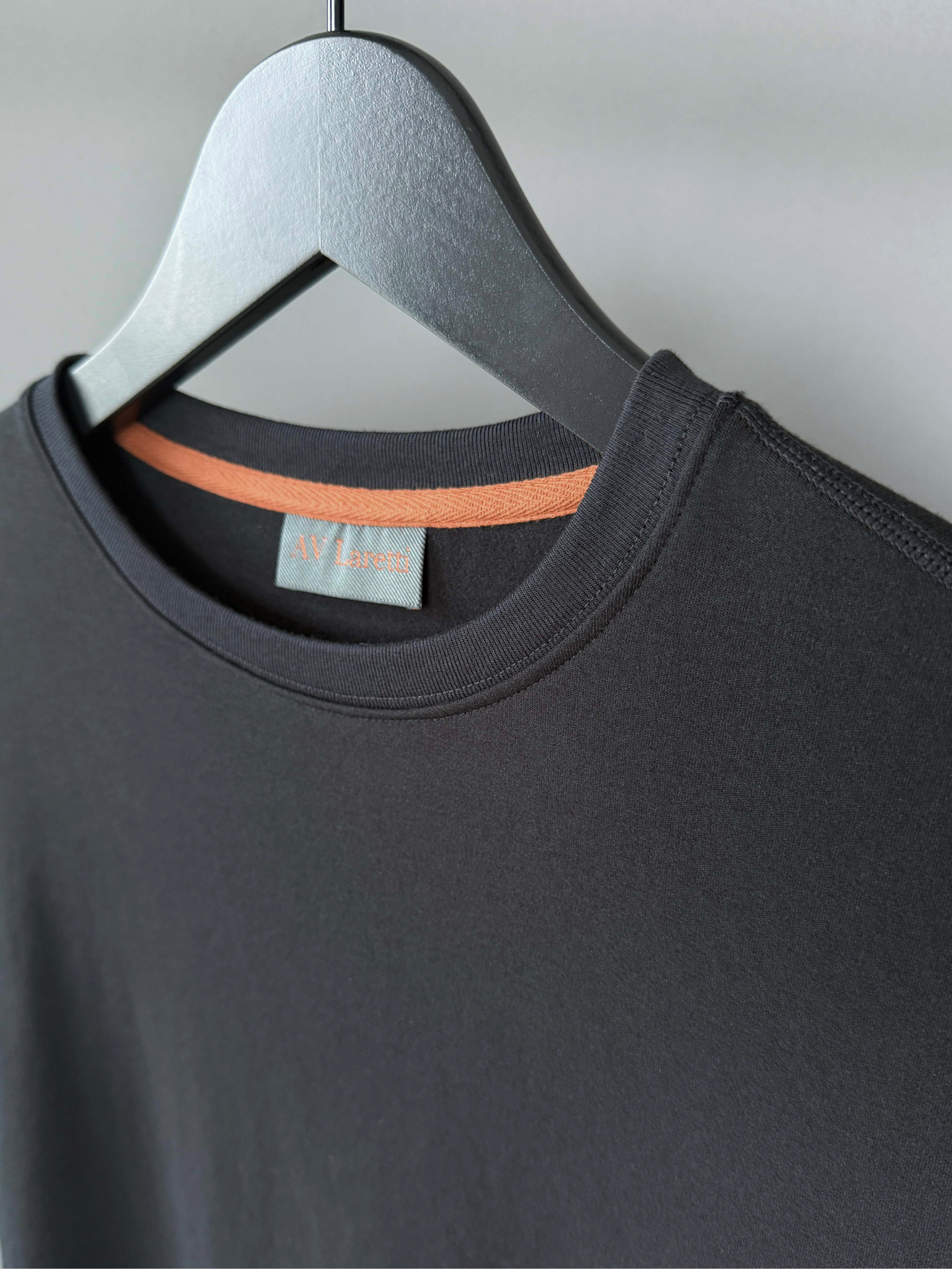 All black crew neck in black no contrast topstitching